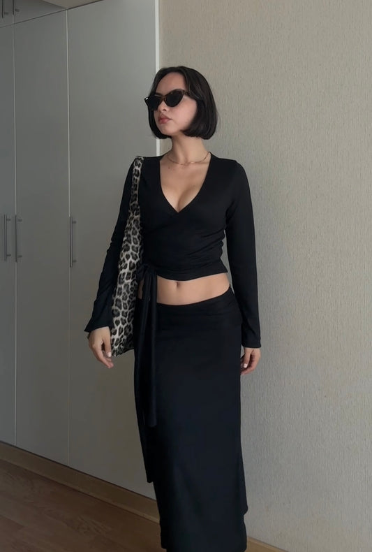 TOP TAMARA EN NEGRO