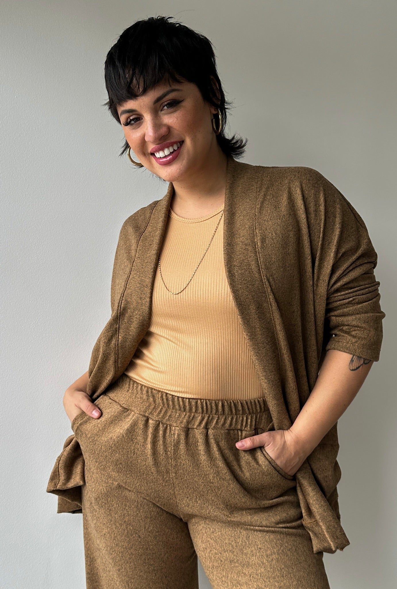 CARDIGAN ARIANA CAMEL JASPEADO
