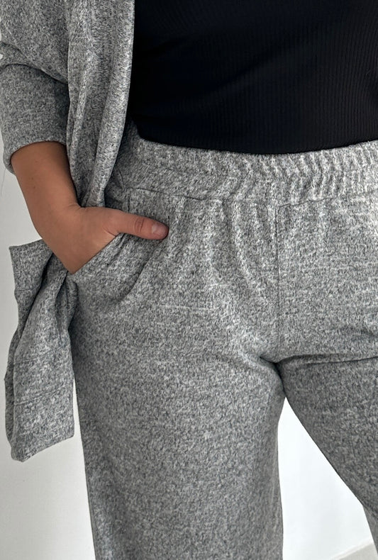 PANTALÓN ARIANA PLOMO JASPEADO