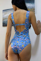 ENTERIZO RAFAELLA ESTAMPADO VITRAL