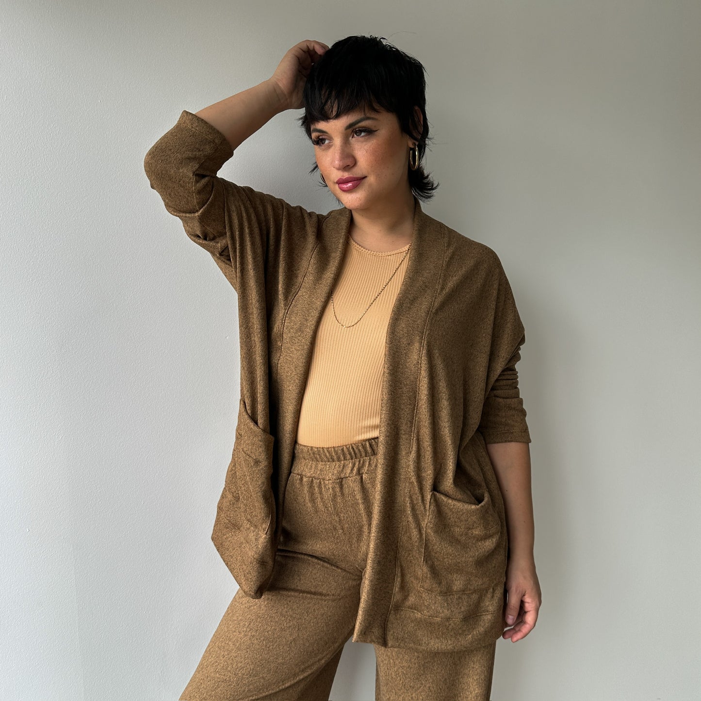 CONJUNTO ARIANA CAMEL JASPEADO