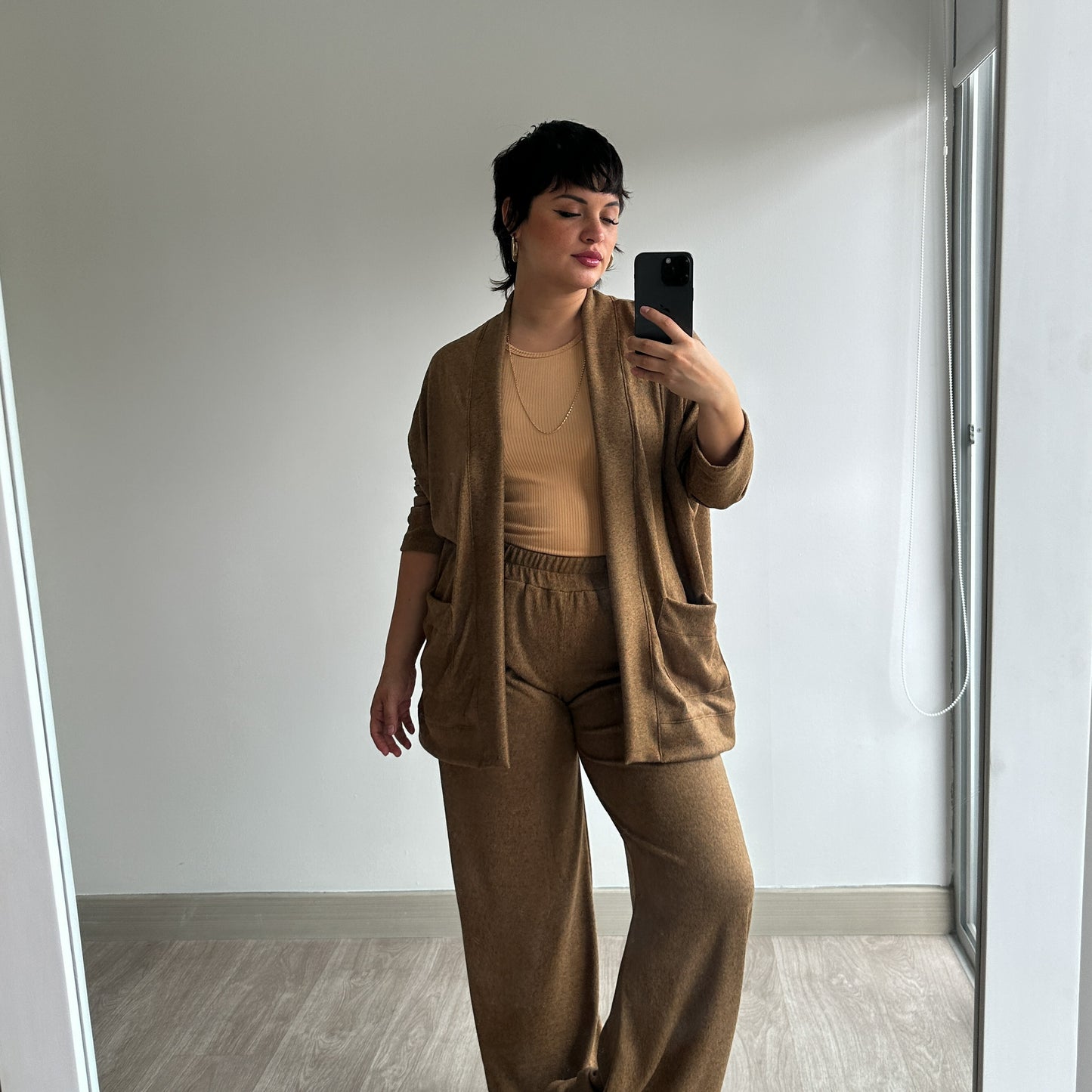 CONJUNTO ARIANA CAMEL JASPEADO